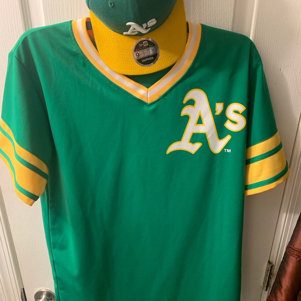 Oakland A”s Jersey and SnapBack